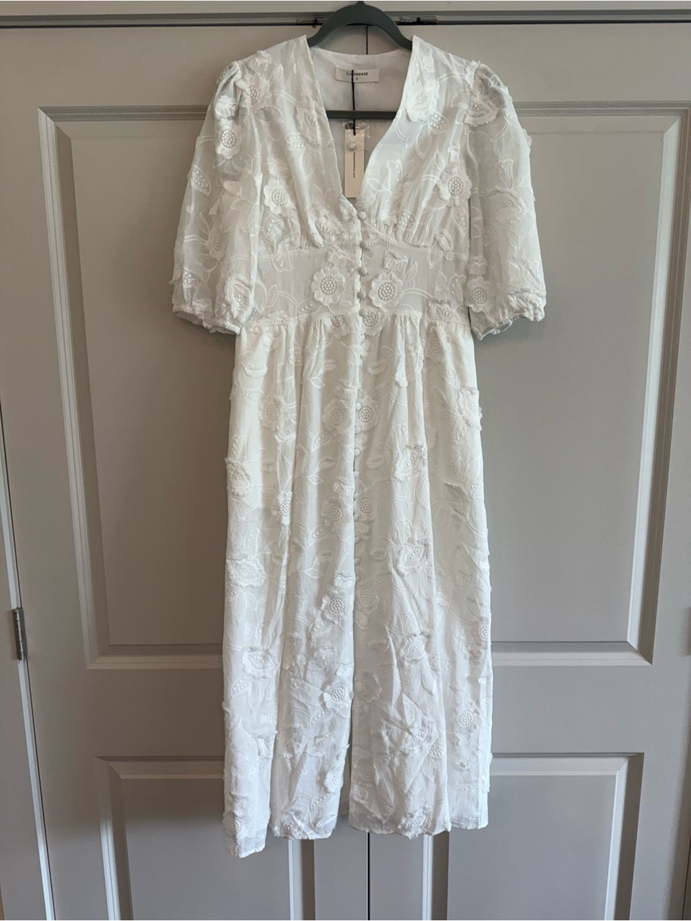 Commense White Embroidered V-Neck Midi Dress